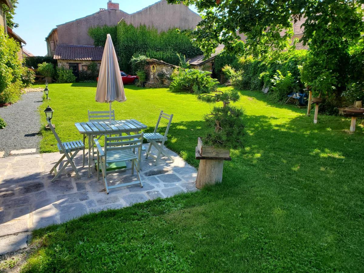 Domaine Des Maillets Bed and Breakfast Blot-l'Eglise Exteriör bild